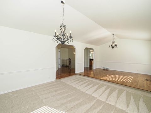 Tiny photo for 9909 S DREAM CIR W, South Jordan, UT 84095 (MLS # 2120494)
