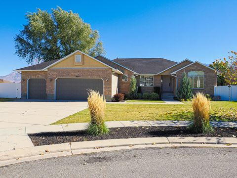 Photo of 9909 S DREAM CIR W, South Jordan, UT 84095 (MLS # 2120494) Photo of 9909 S DREAM CIR W, South Jordan, UT 84095 (MLS # 2120494)