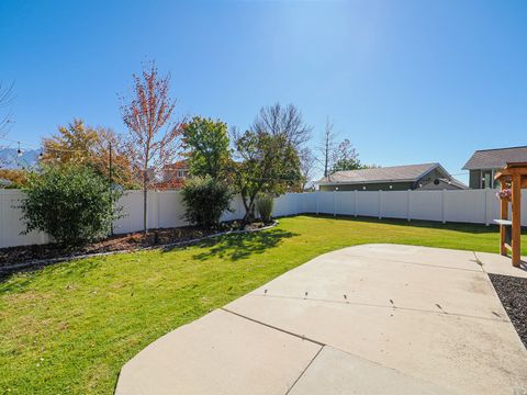 Tiny photo for 9909 S DREAM CIR W, South Jordan, UT 84095 (MLS # 2120494)