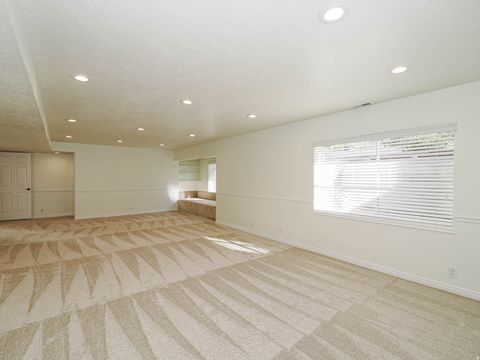 Tiny photo for 9909 S DREAM CIR W, South Jordan, UT 84095 (MLS # 2120494)