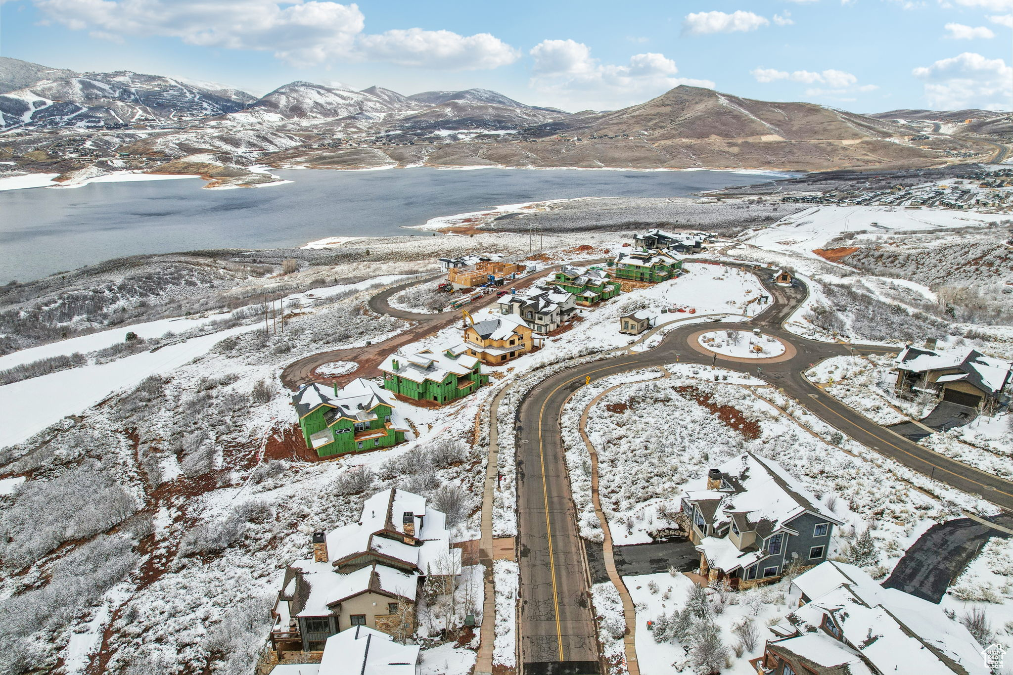 HIDEOUT CANYON - Residential