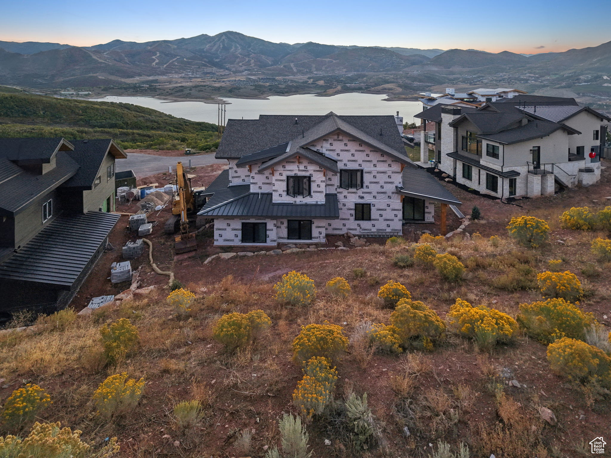 HIDEOUT CANYON - Residential