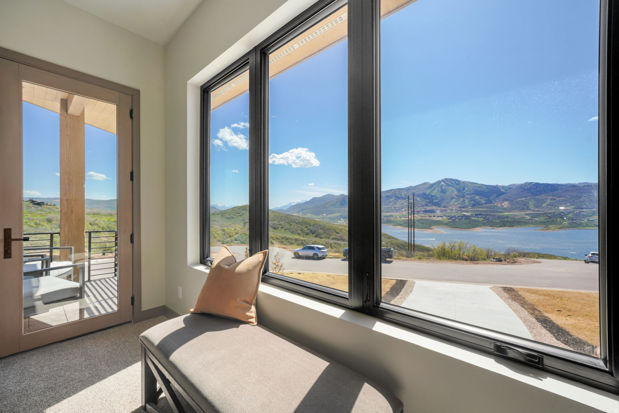 HIDEOUT CANYON - Residential