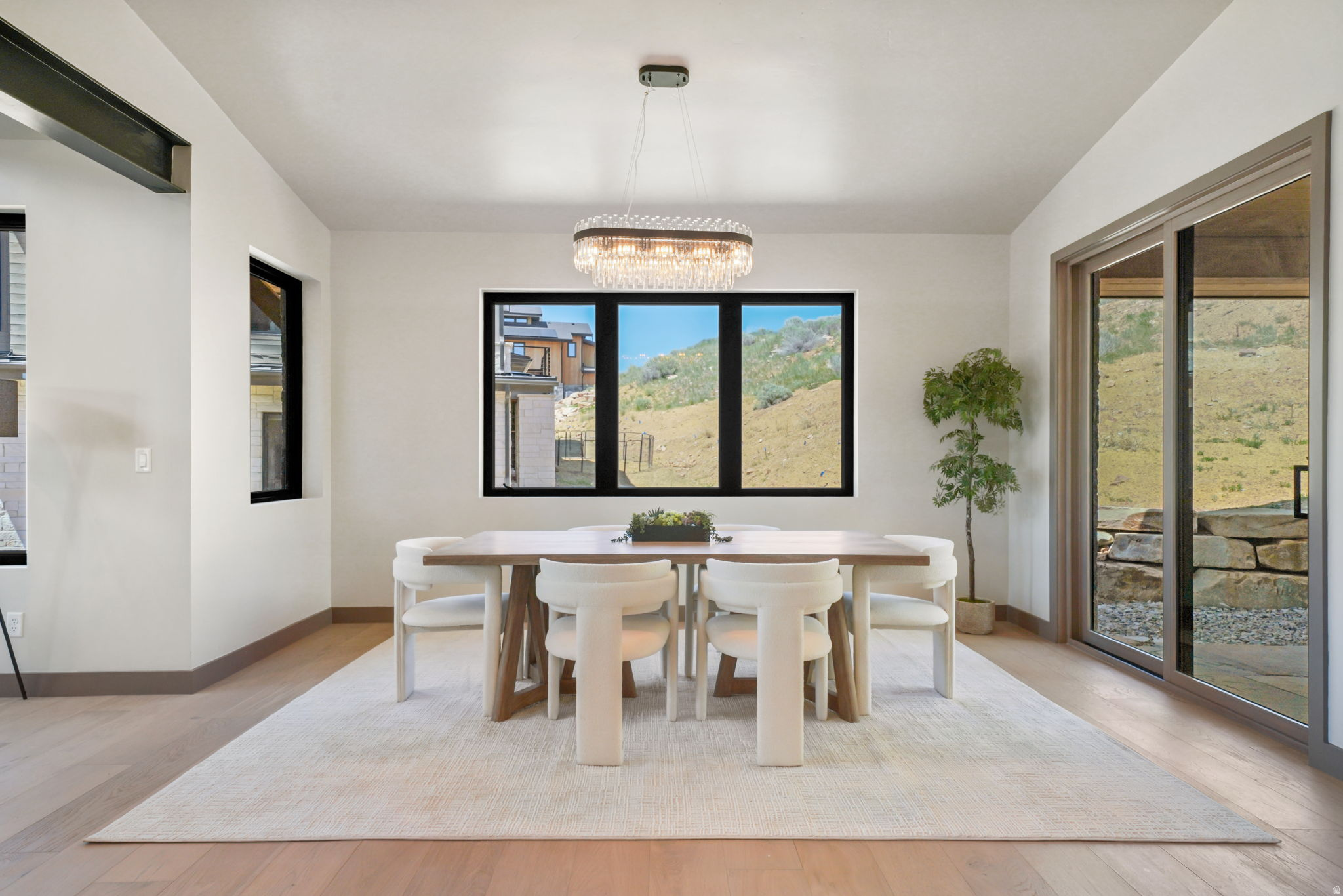 HIDEOUT CANYON - Residential