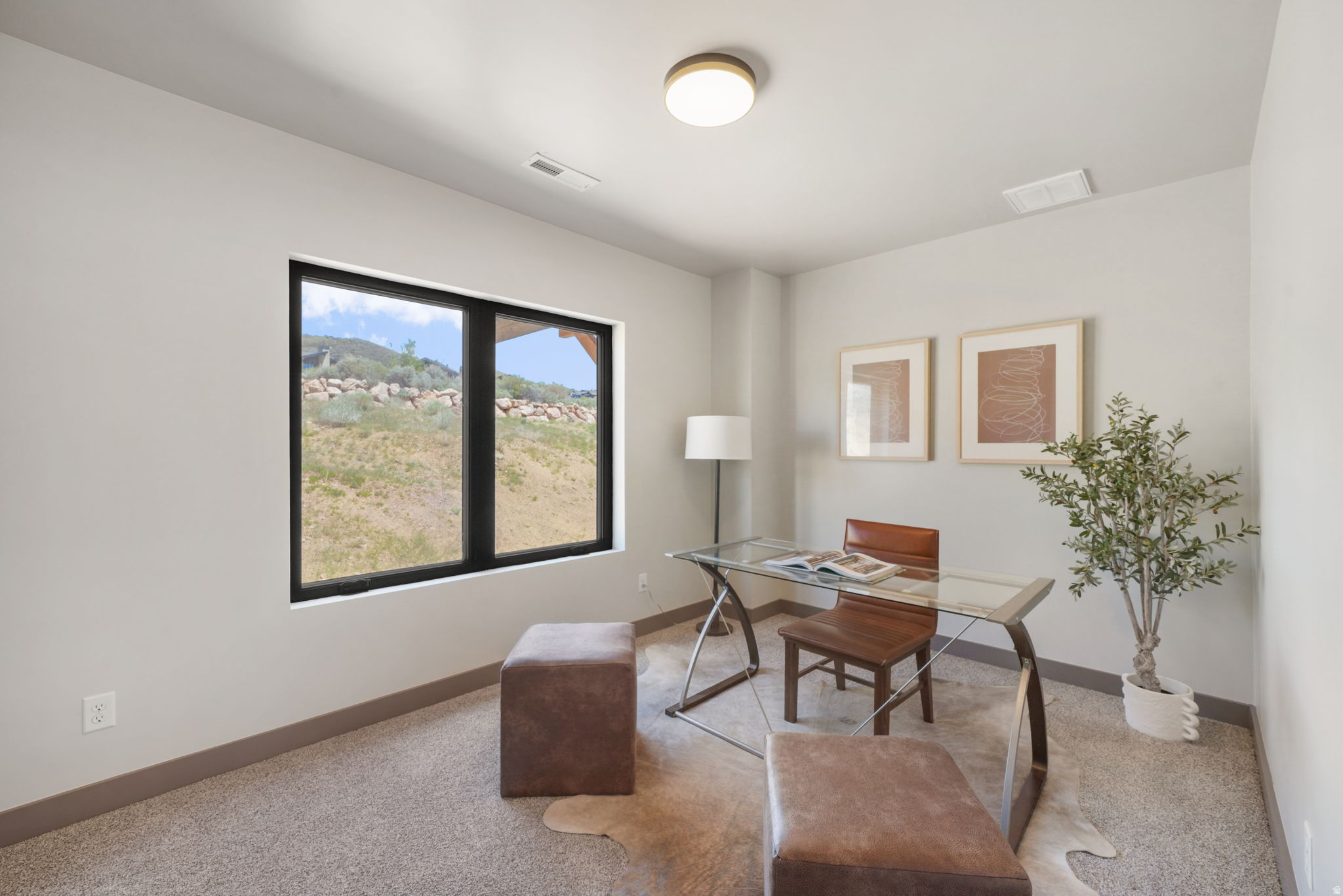 HIDEOUT CANYON - Residential