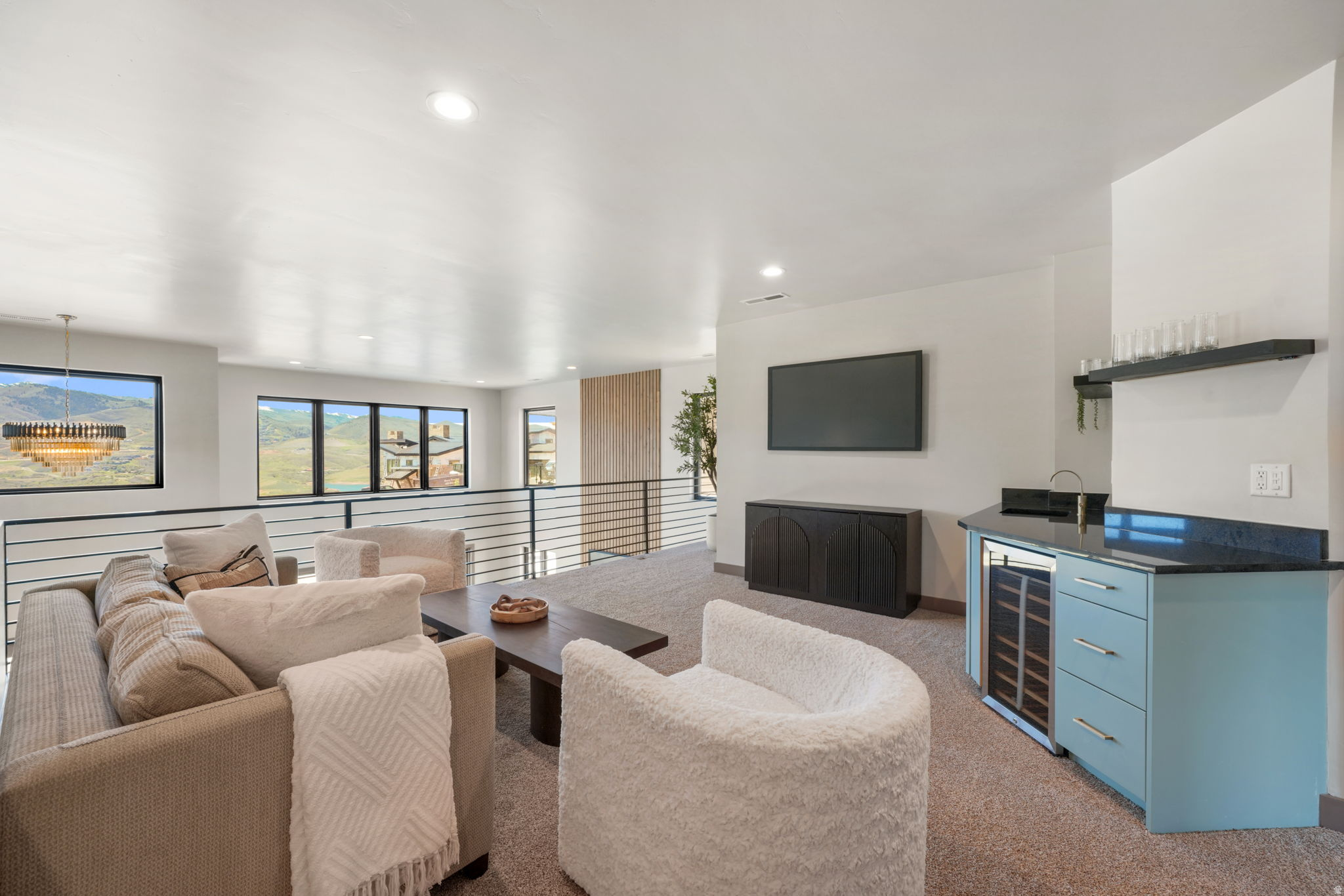 HIDEOUT CANYON - Residential