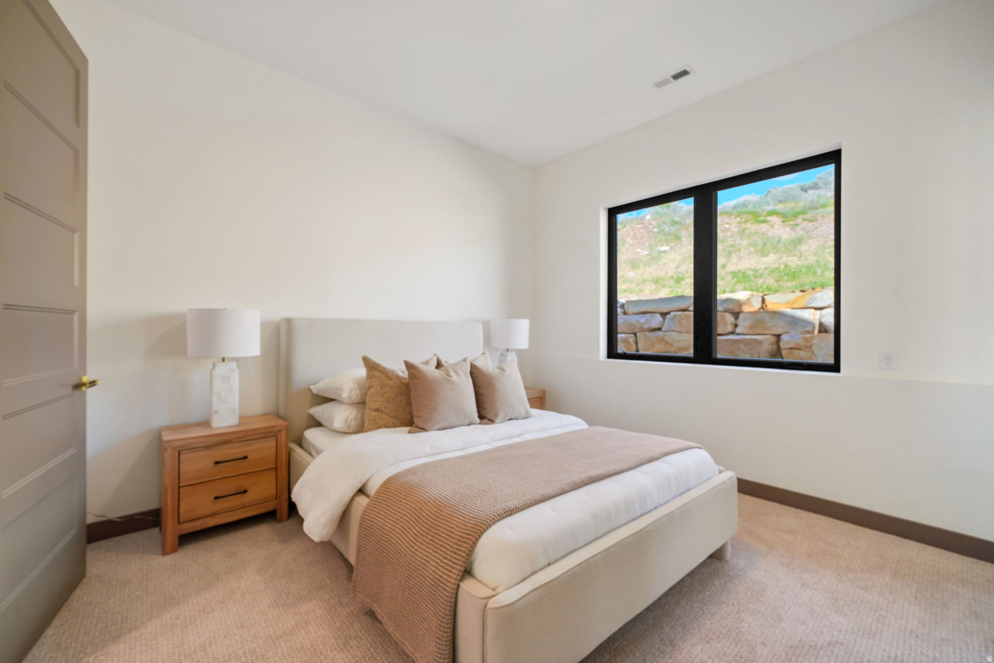 HIDEOUT CANYON - Residential