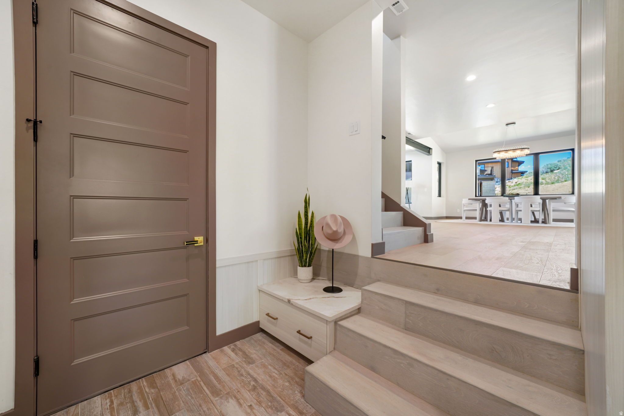 HIDEOUT CANYON - Residential