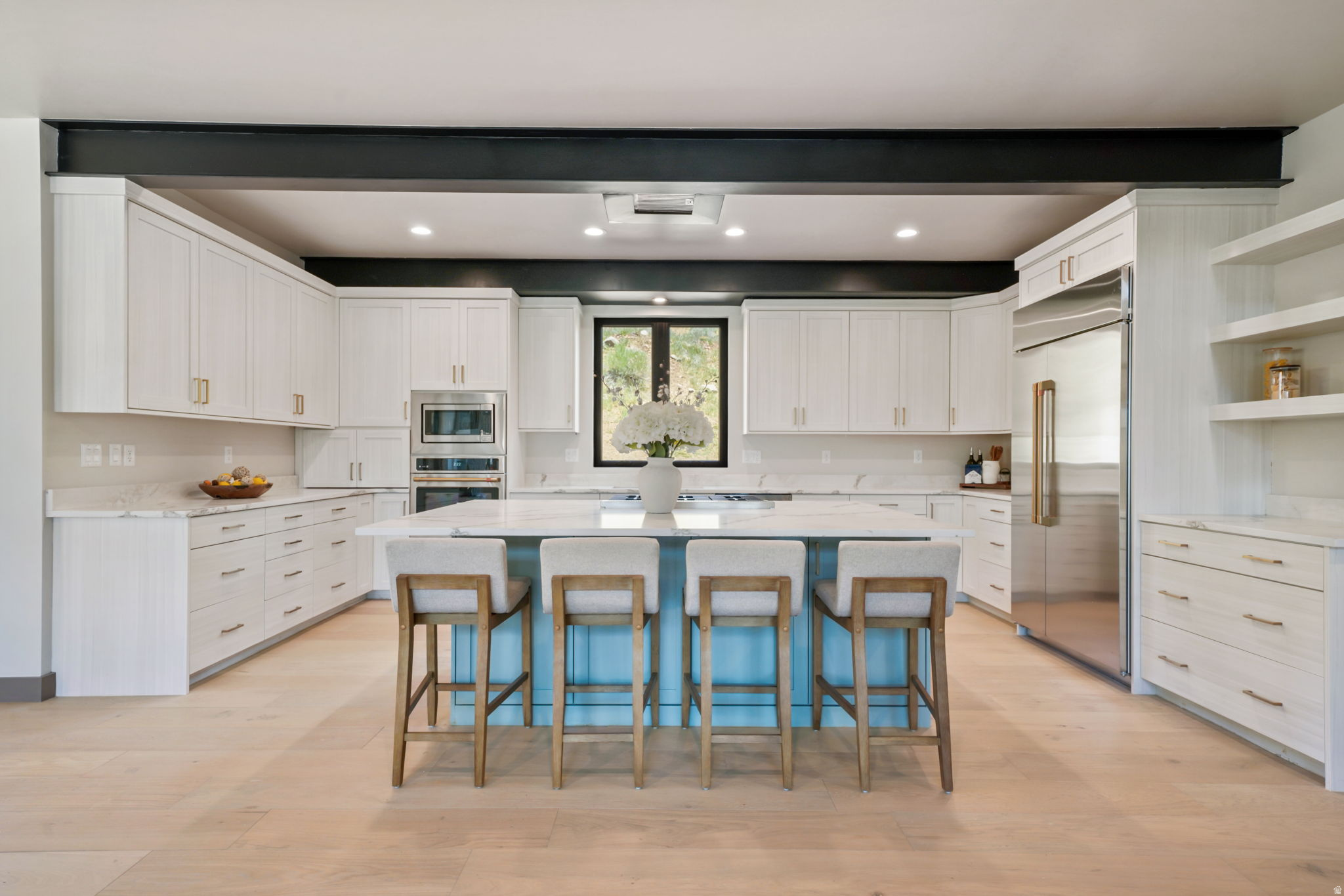 HIDEOUT CANYON - Residential