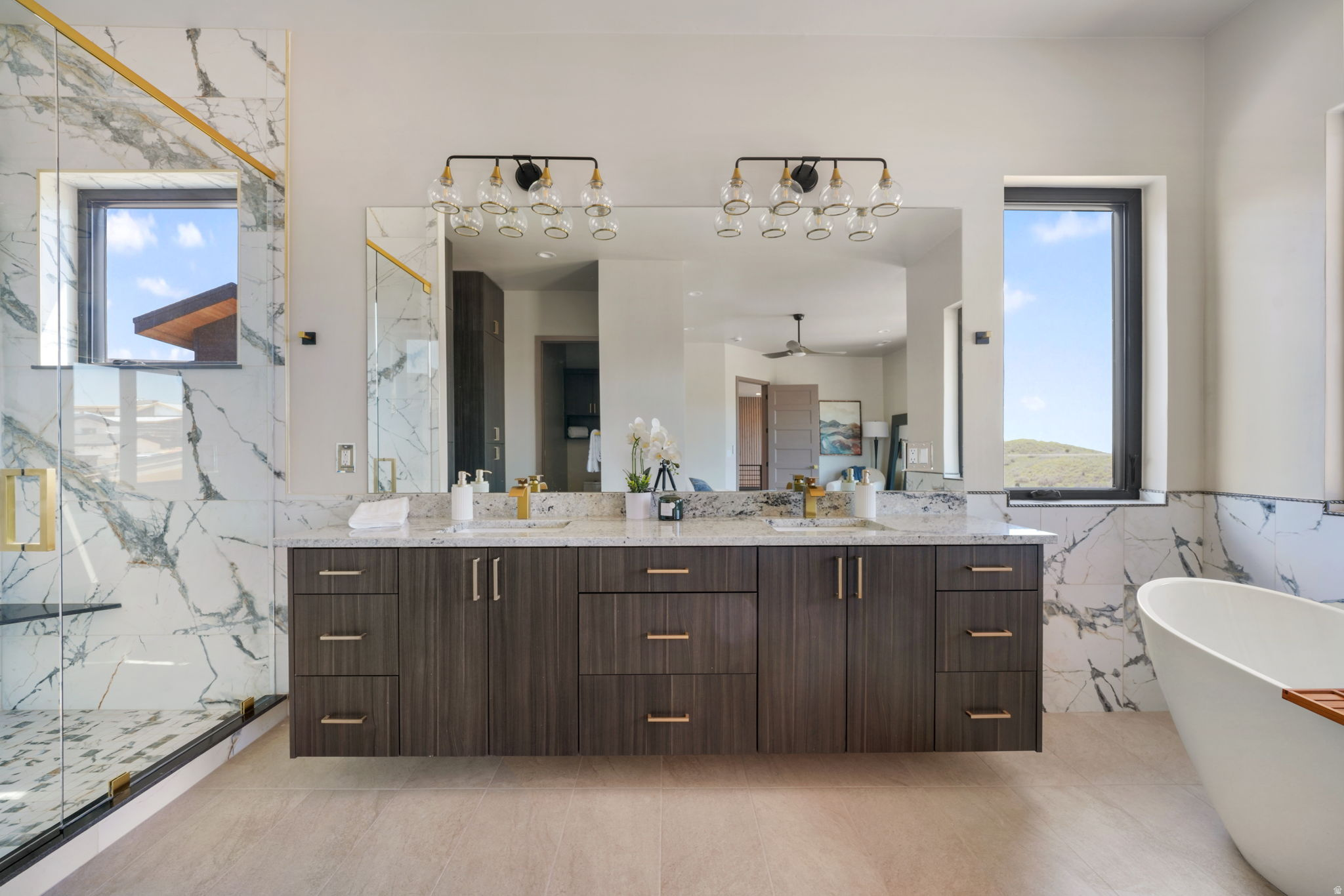 HIDEOUT CANYON - Residential