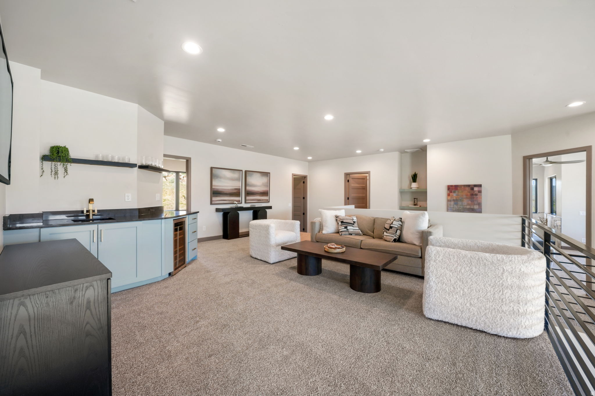 HIDEOUT CANYON - Residential