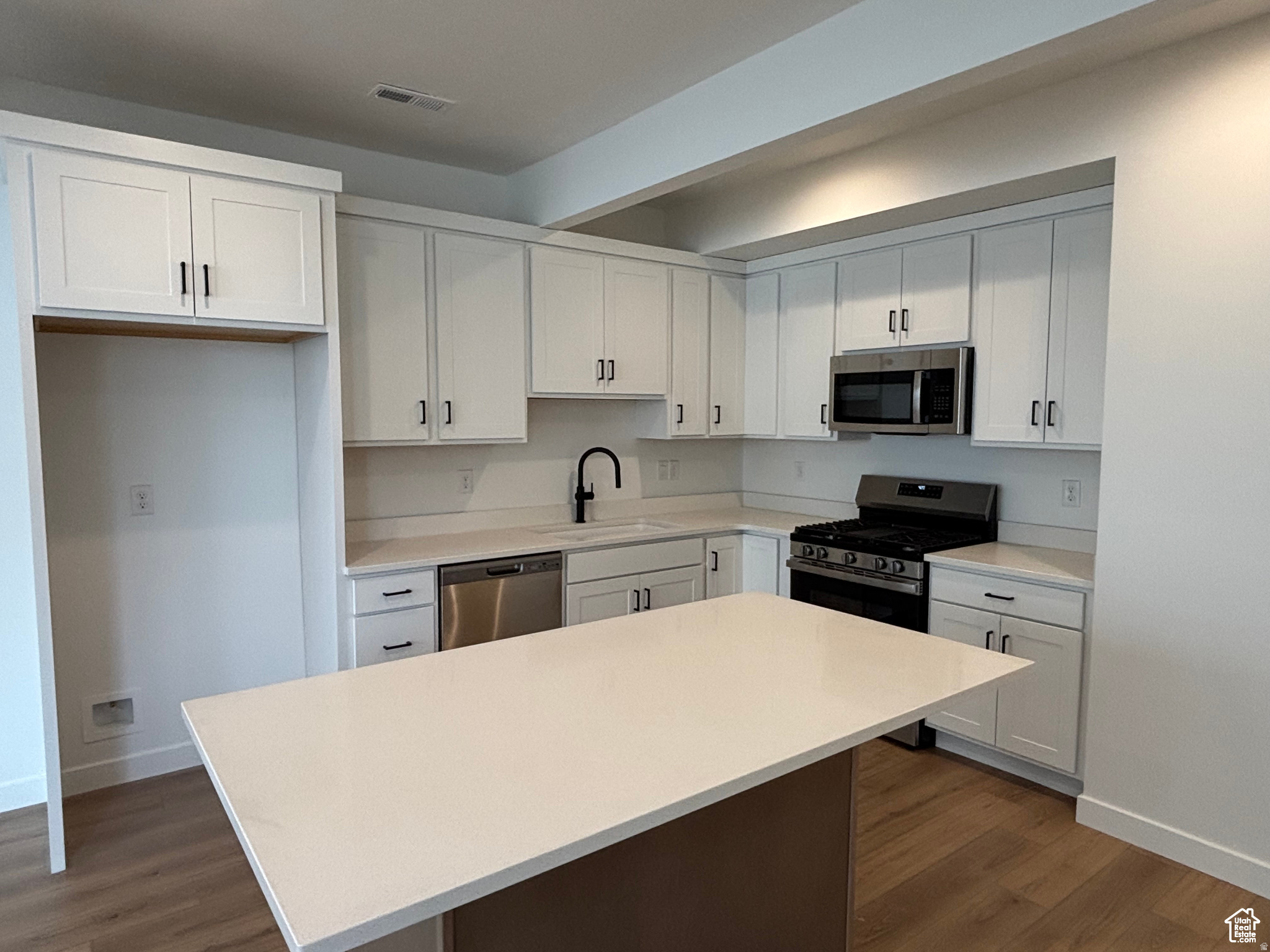 DAYBREAK - Residential