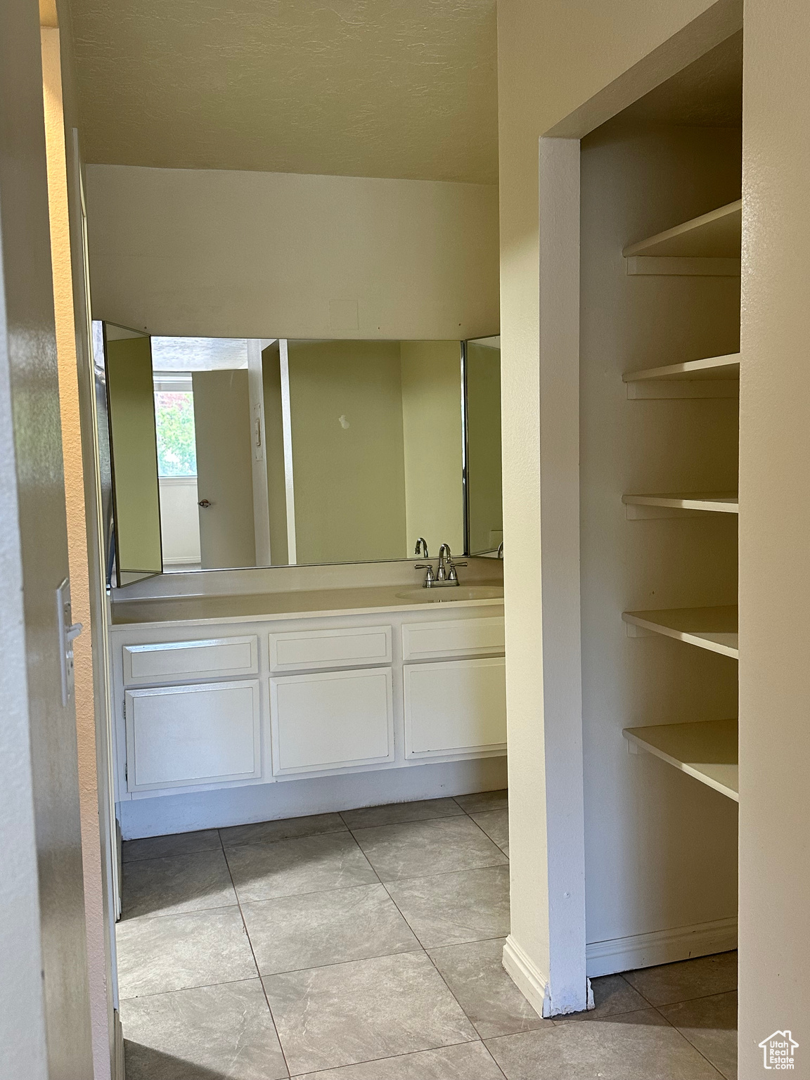 ZION SUMMIT CONDM - Residential