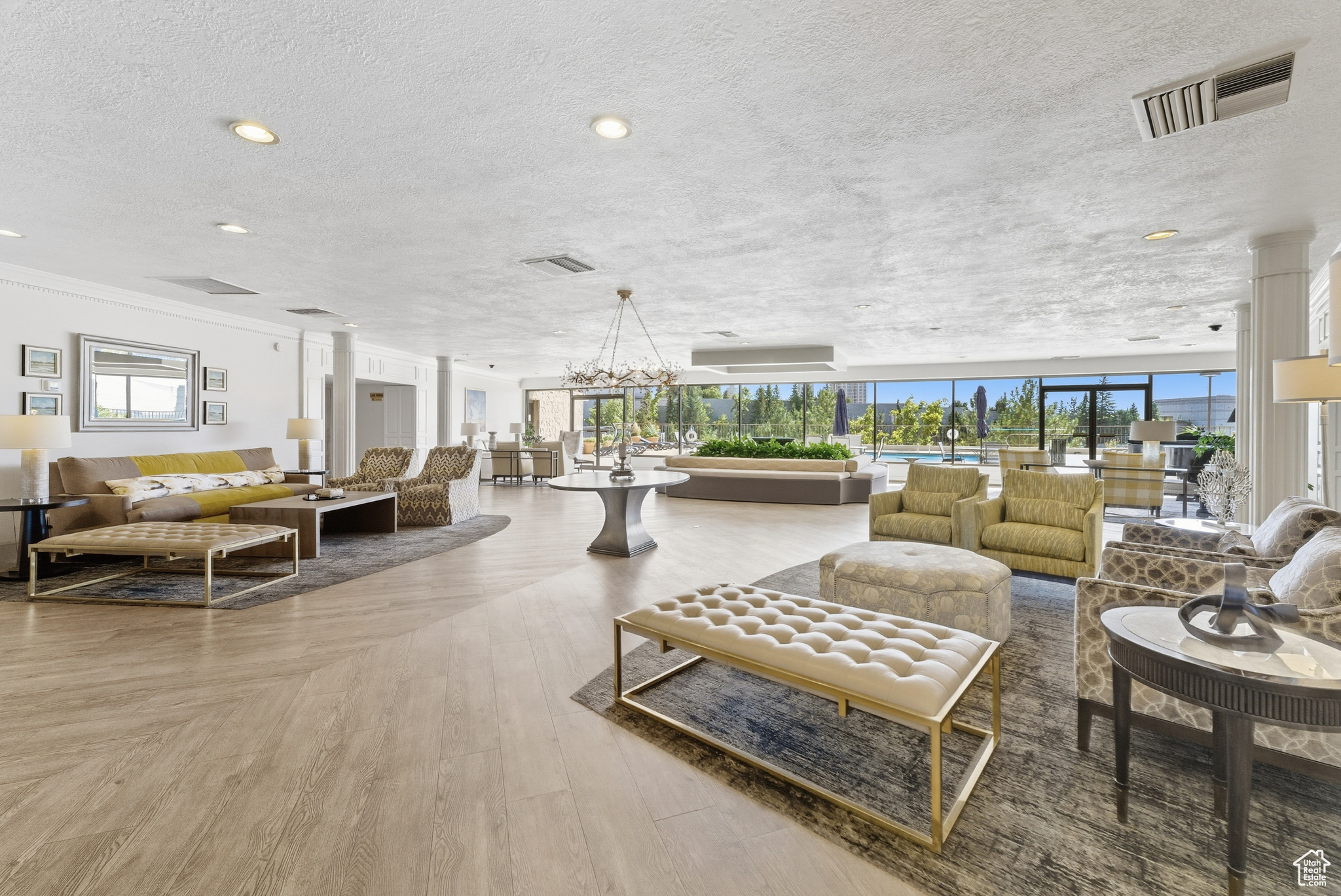 ZION SUMMIT CONDM - Residential