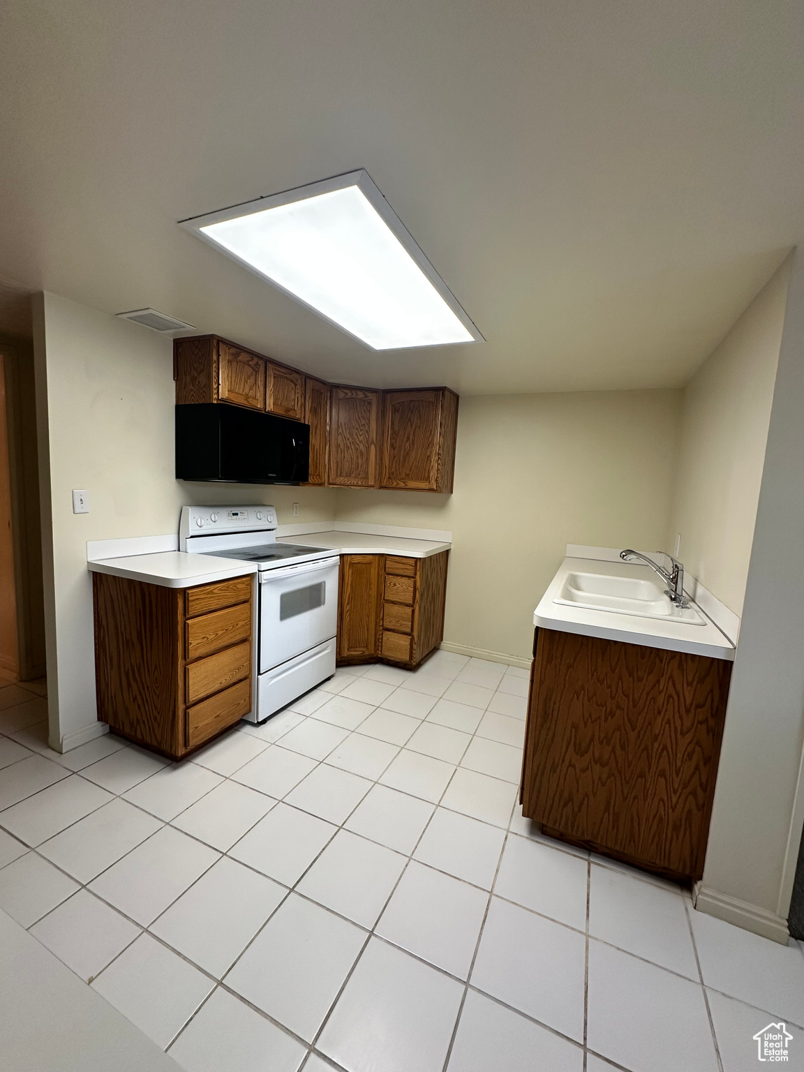 ZION SUMMIT CONDM - Residential