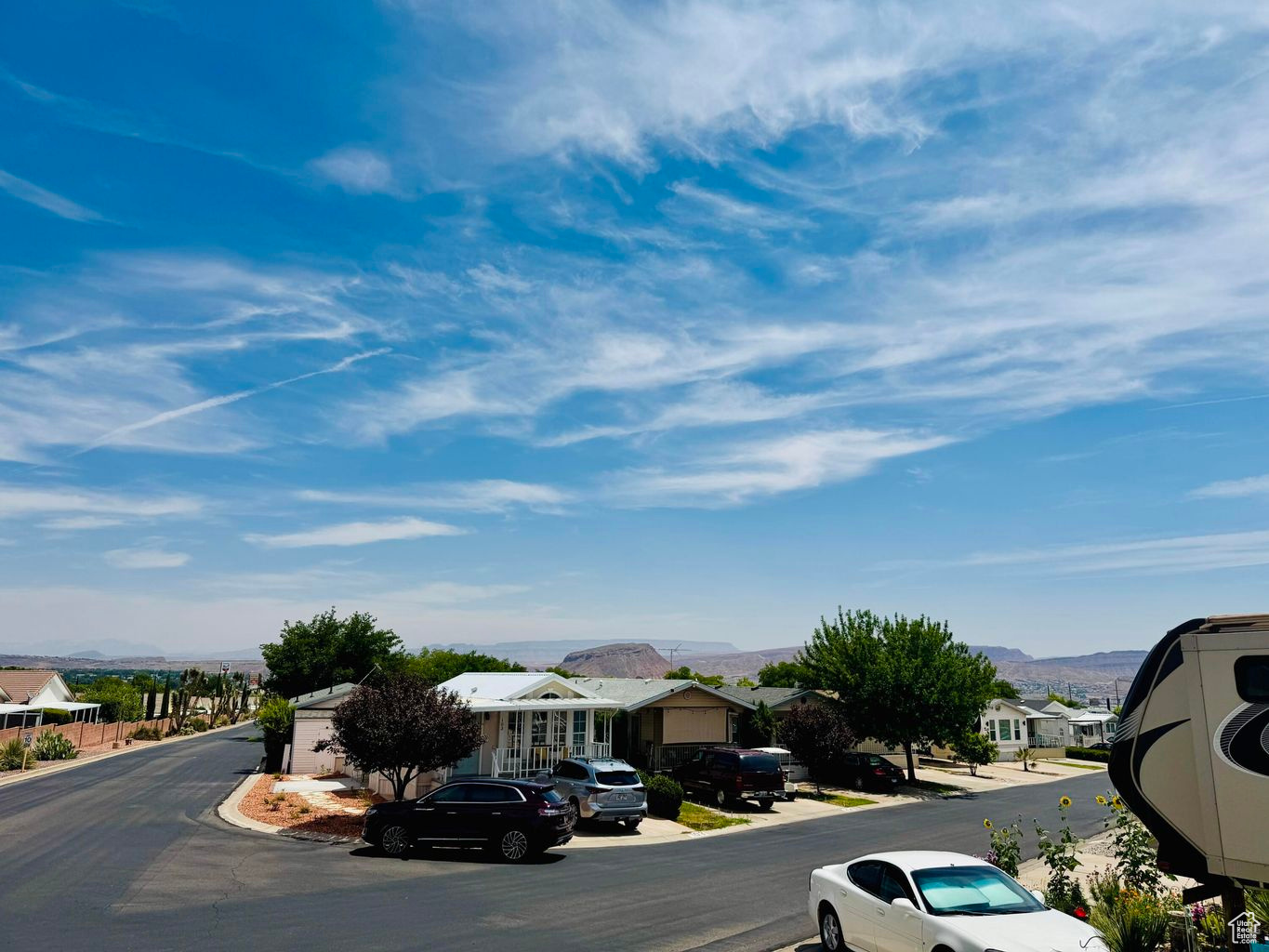 CANYON BREEZE RV RESORT - Residential