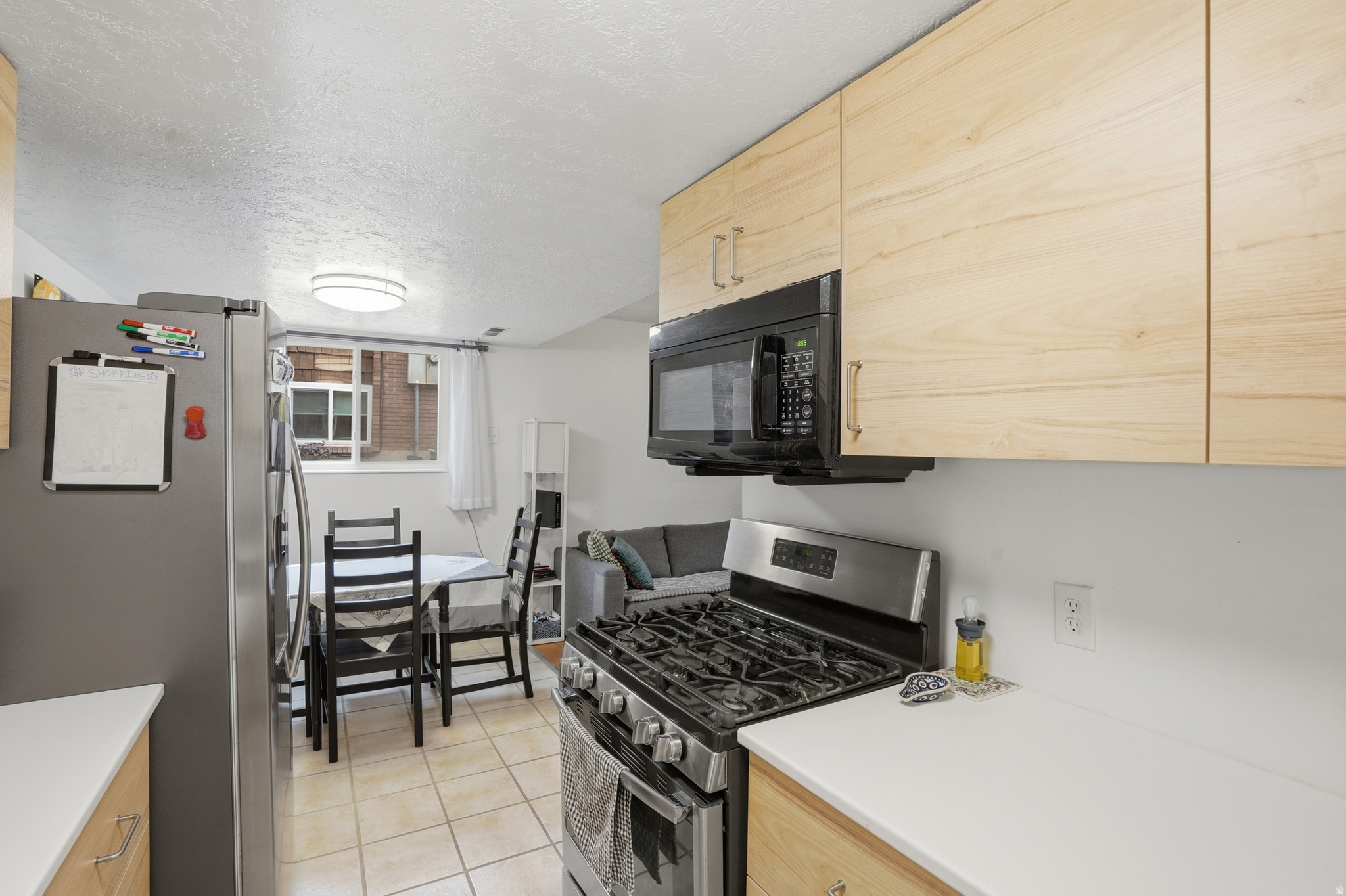 SILVER MAPLES - Residential