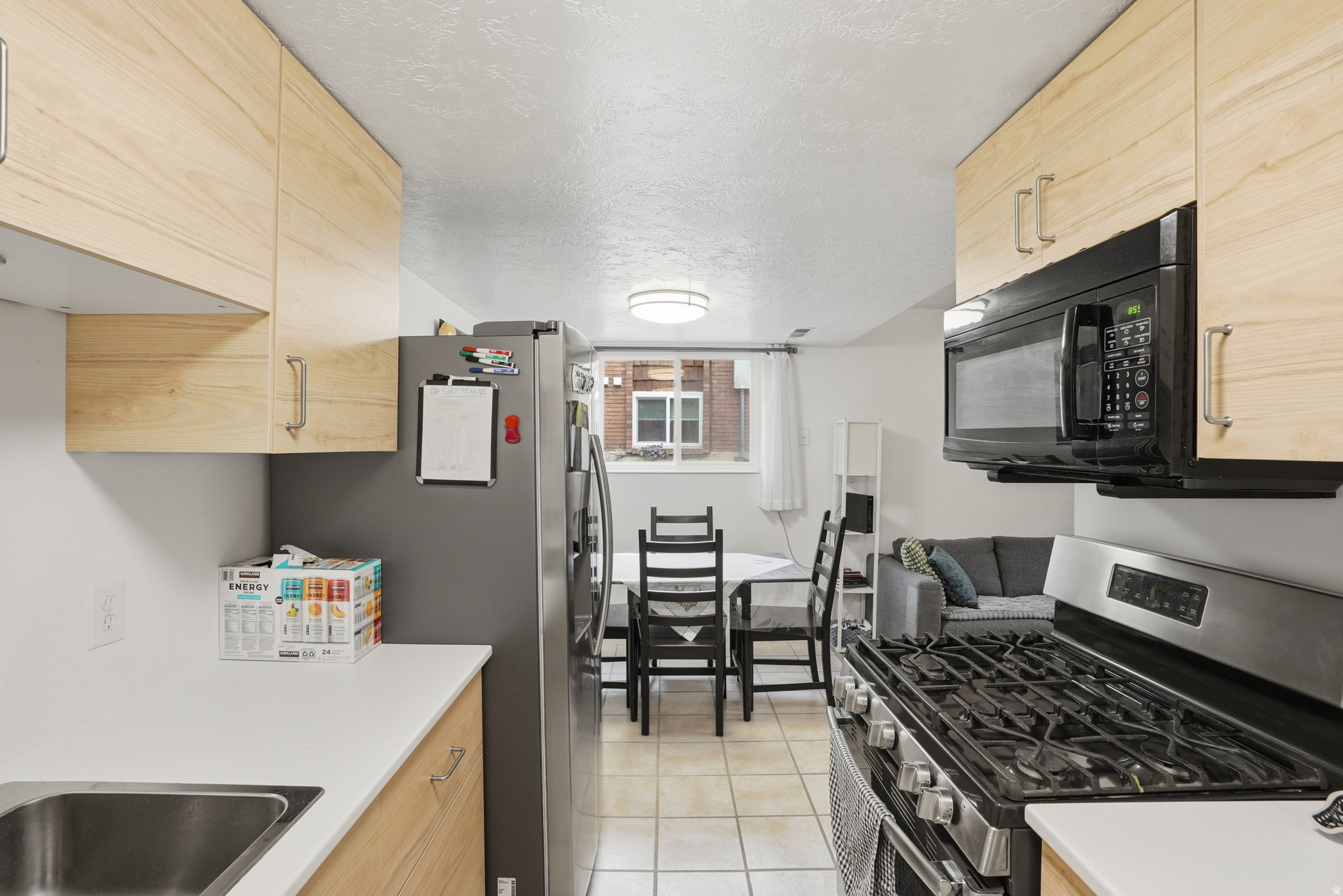 SILVER MAPLES - Residential