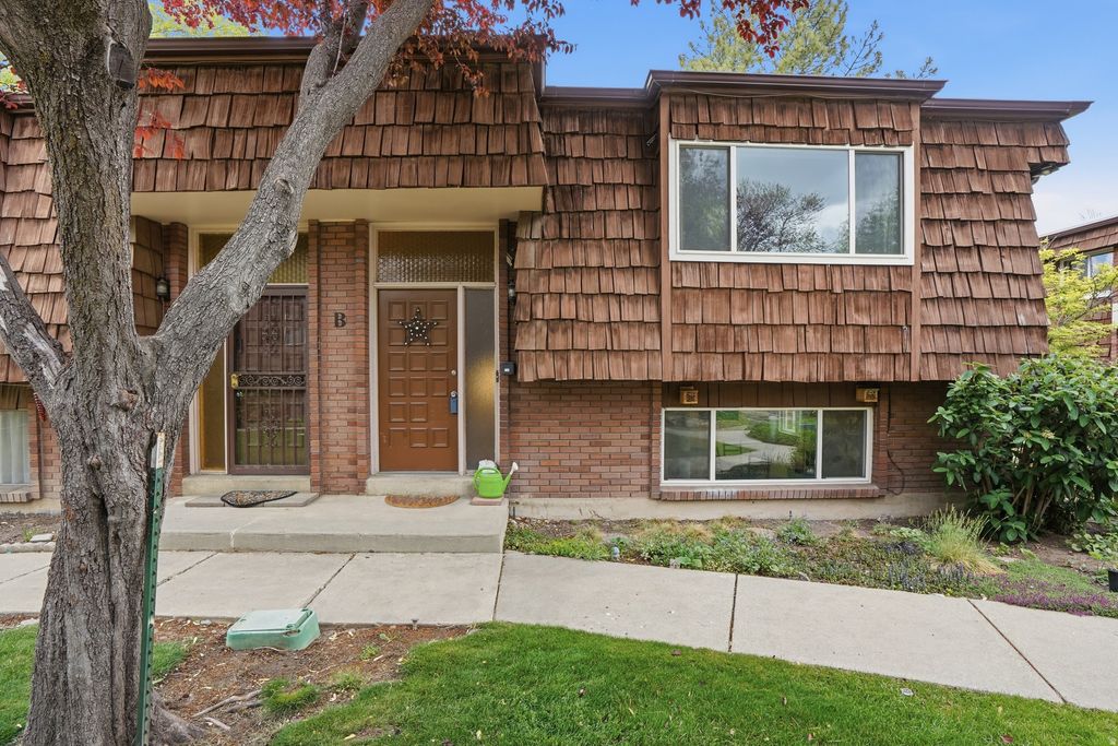 Photo of 723 E 3720 S #B6, Millcreek, UT 84106 (MLS # 2153071)