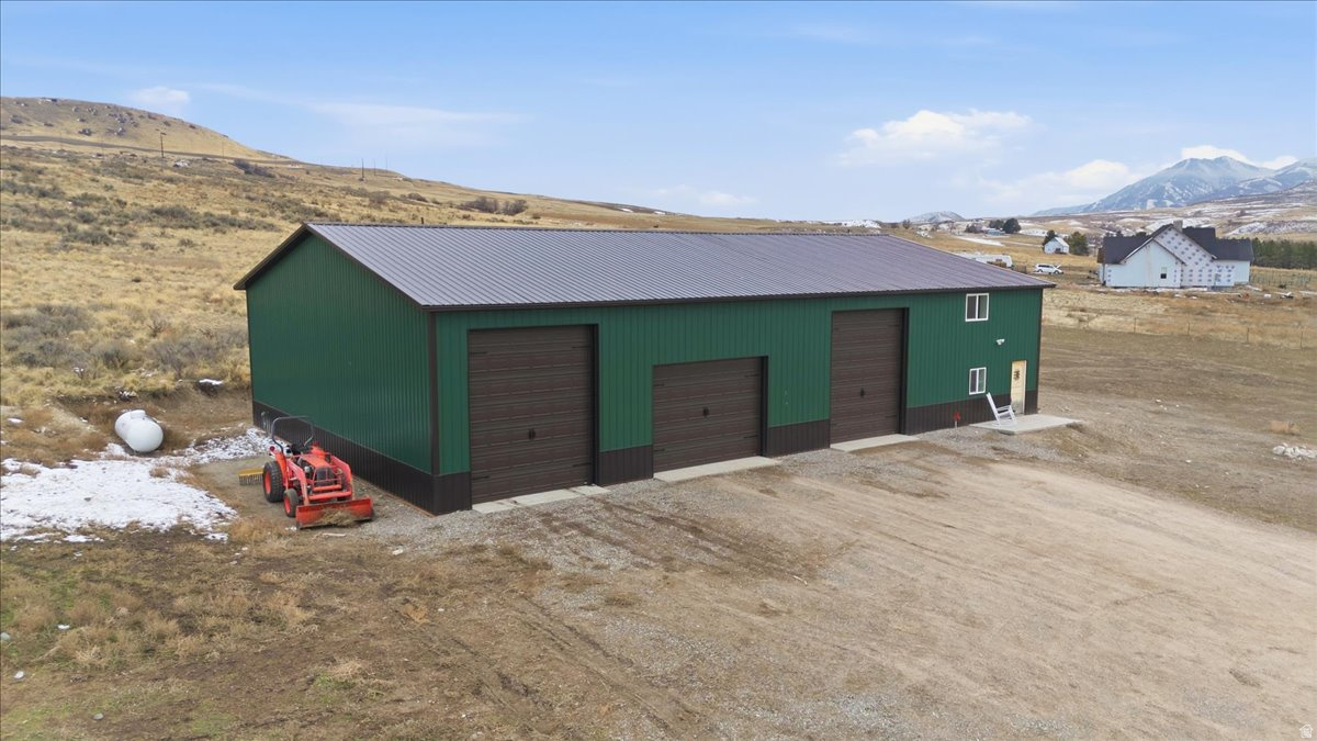 BRODIE CALDER - Residential