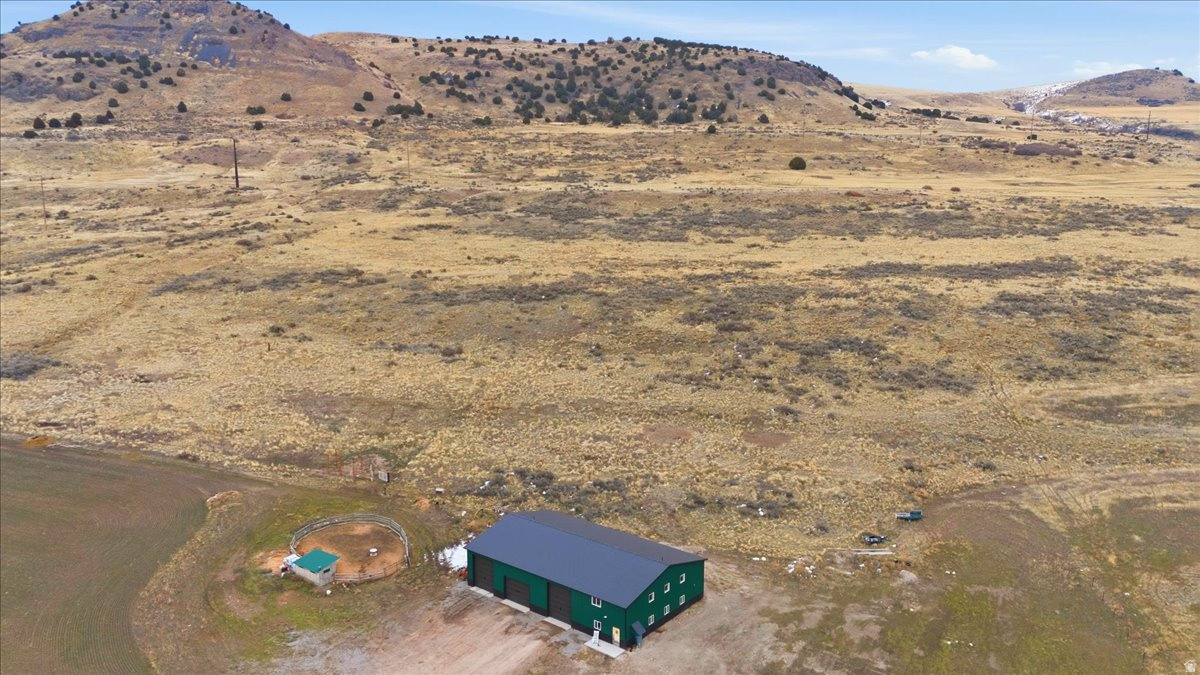 BRODIE CALDER - Residential