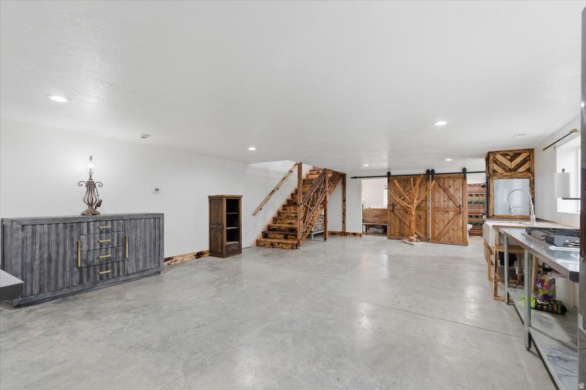 BRODIE CALDER - Residential