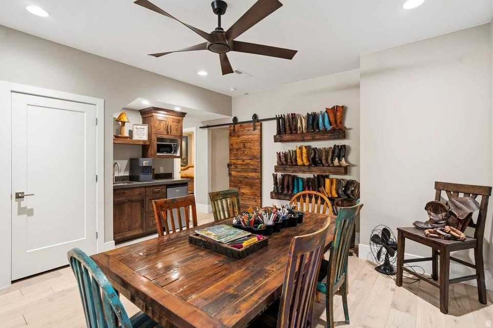 MOUNTAIN VIEW EST 3 - Residential