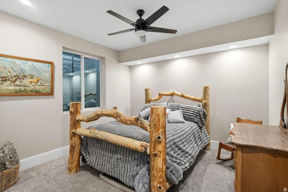 MOUNTAIN VIEW EST 3 - Residential