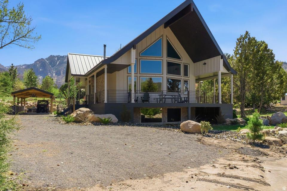 MOUNTAIN VIEW EST 3 - Residential