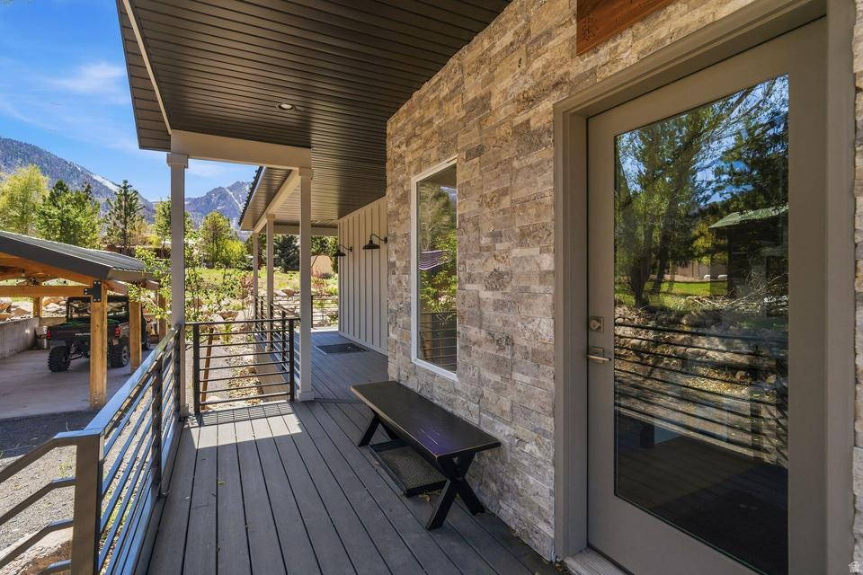 MOUNTAIN VIEW EST 3 - Residential
