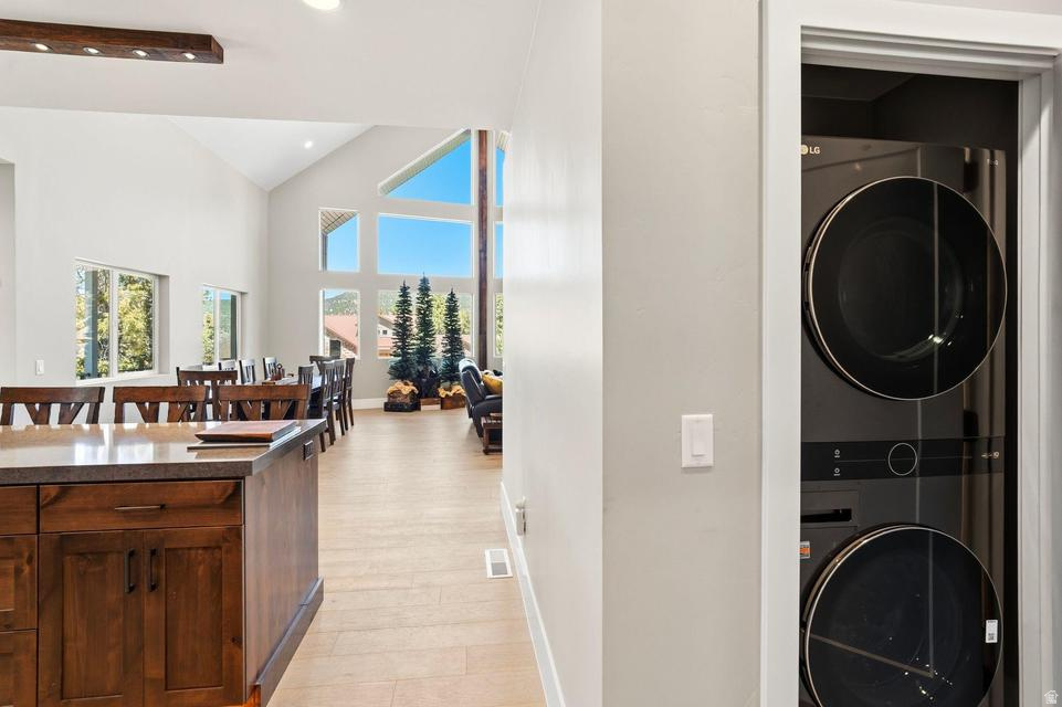 MOUNTAIN VIEW EST 3 - Residential