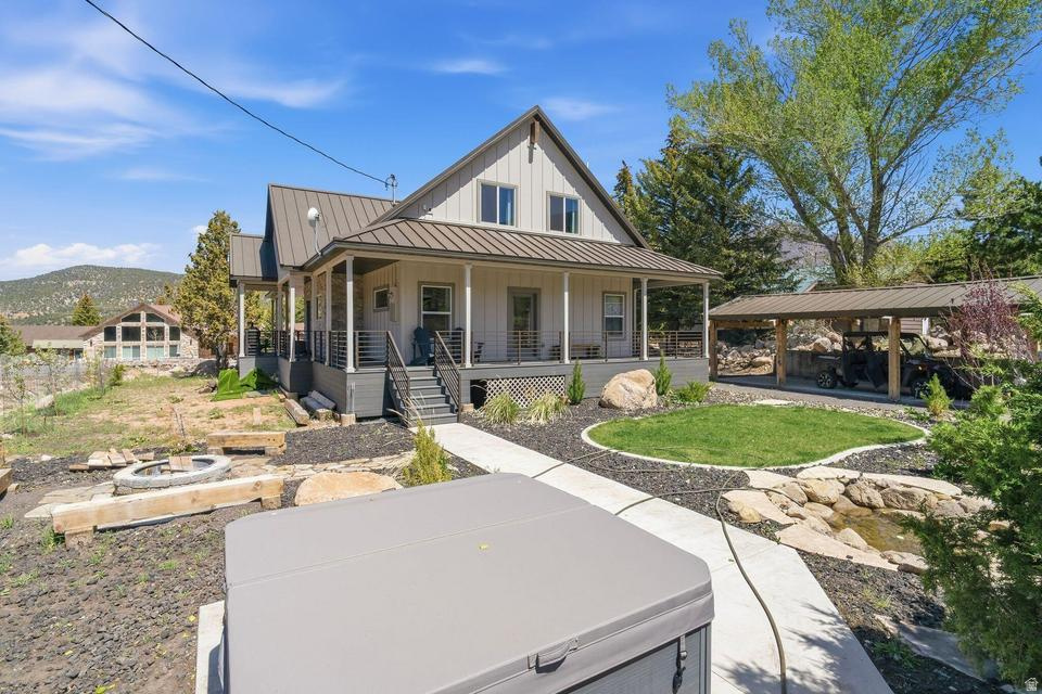 MOUNTAIN VIEW EST 3 - Residential
