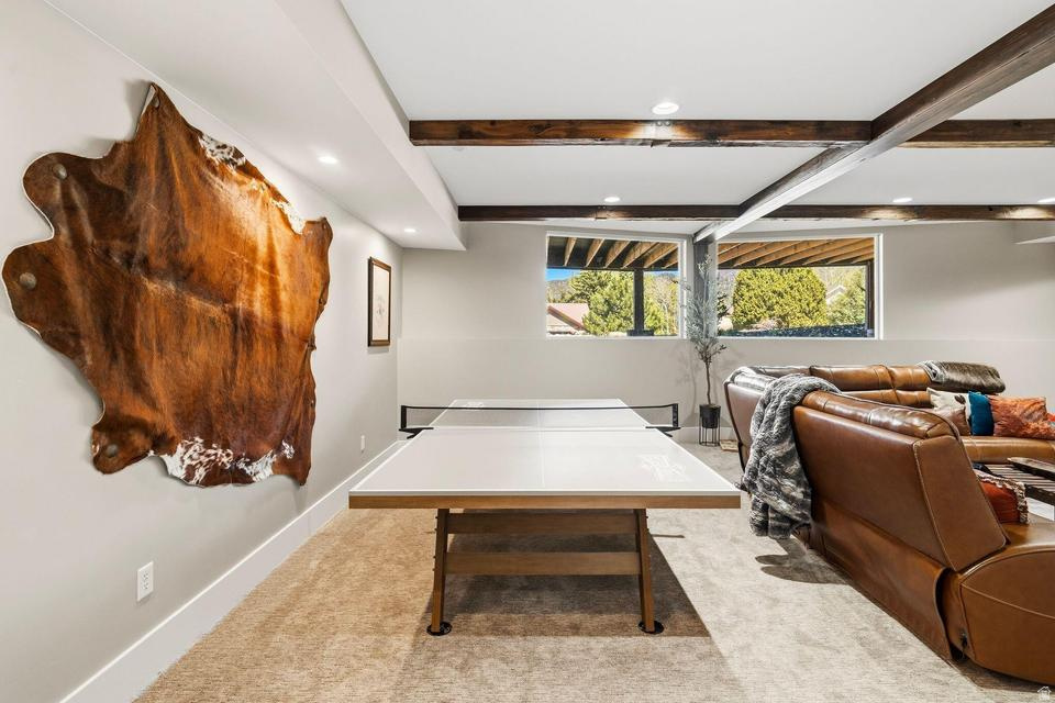 MOUNTAIN VIEW EST 3 - Residential
