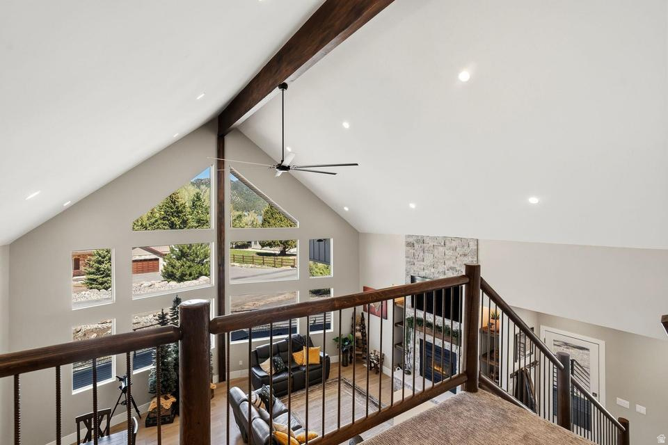 MOUNTAIN VIEW EST 3 - Residential