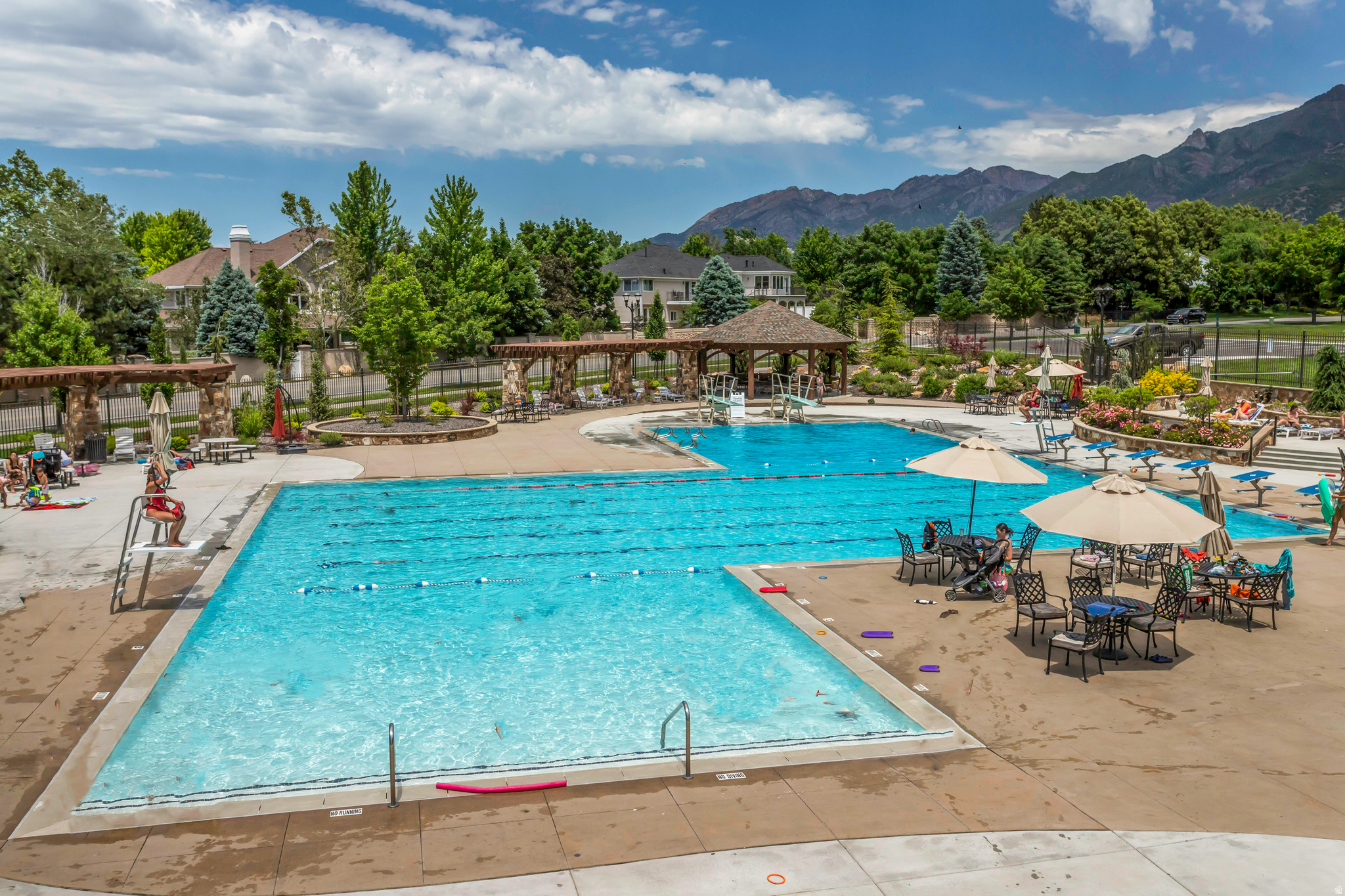 PEPPERWOOD - Residential