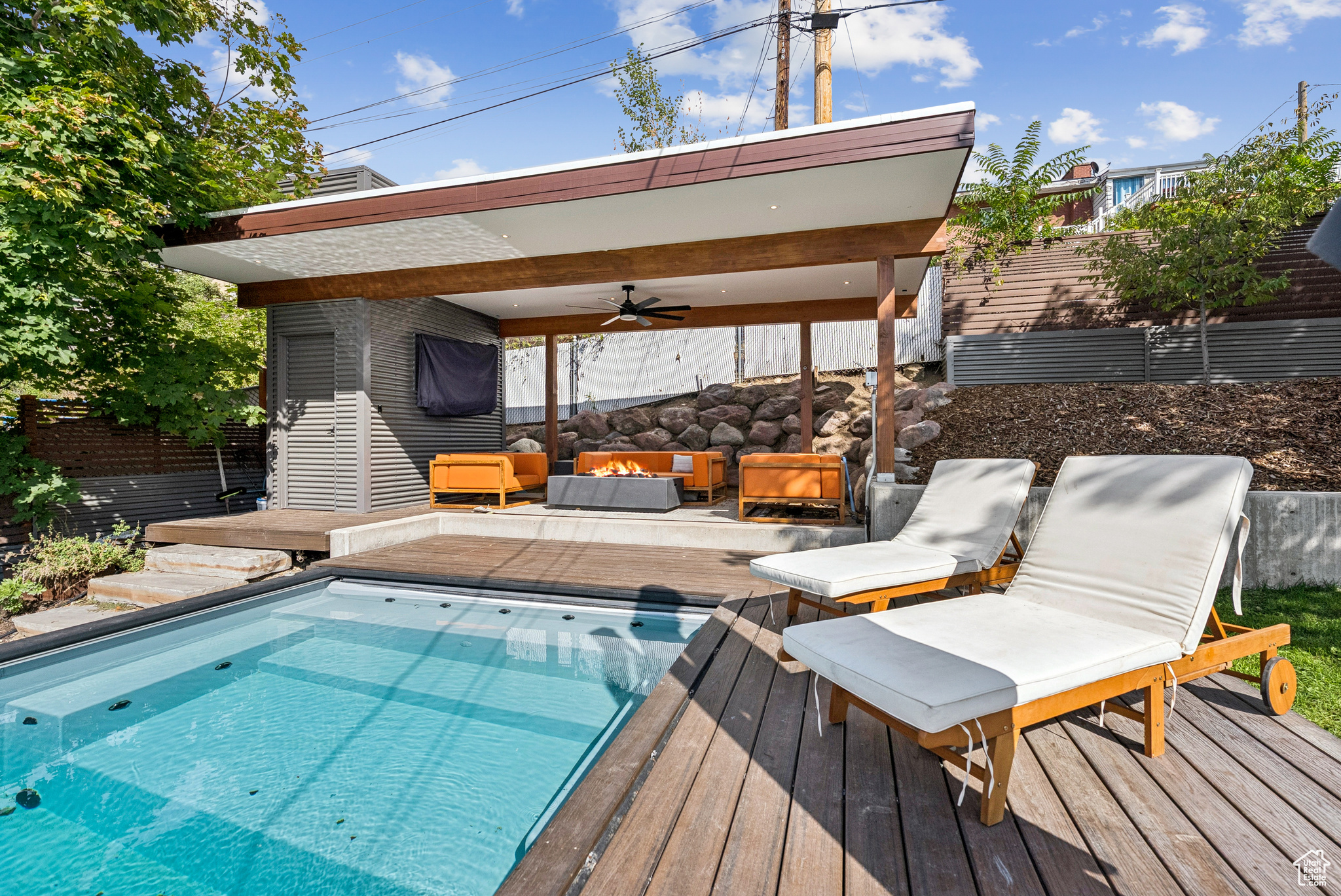 CRESTWOOD SUB - Residential