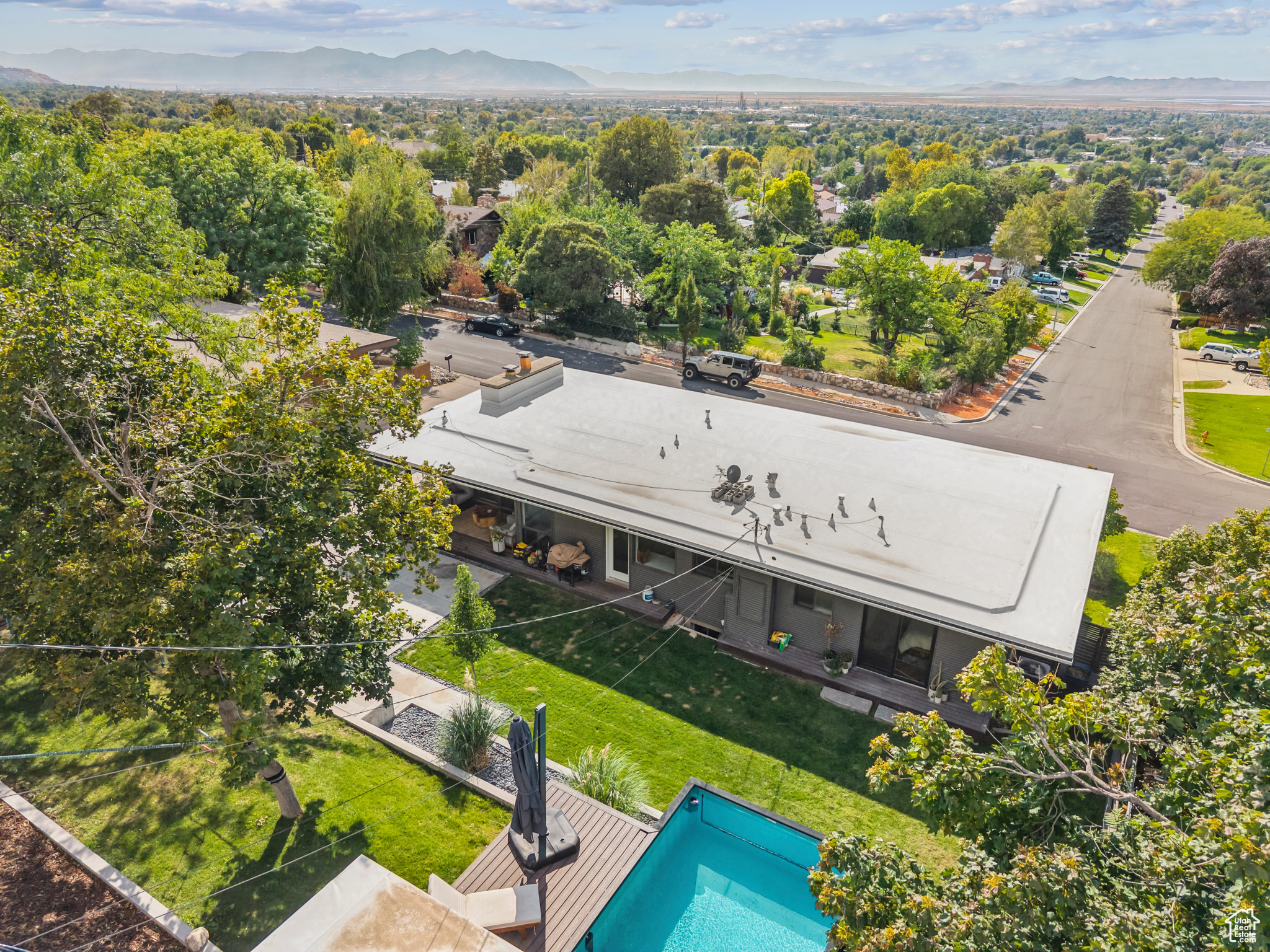 CRESTWOOD SUB - Residential