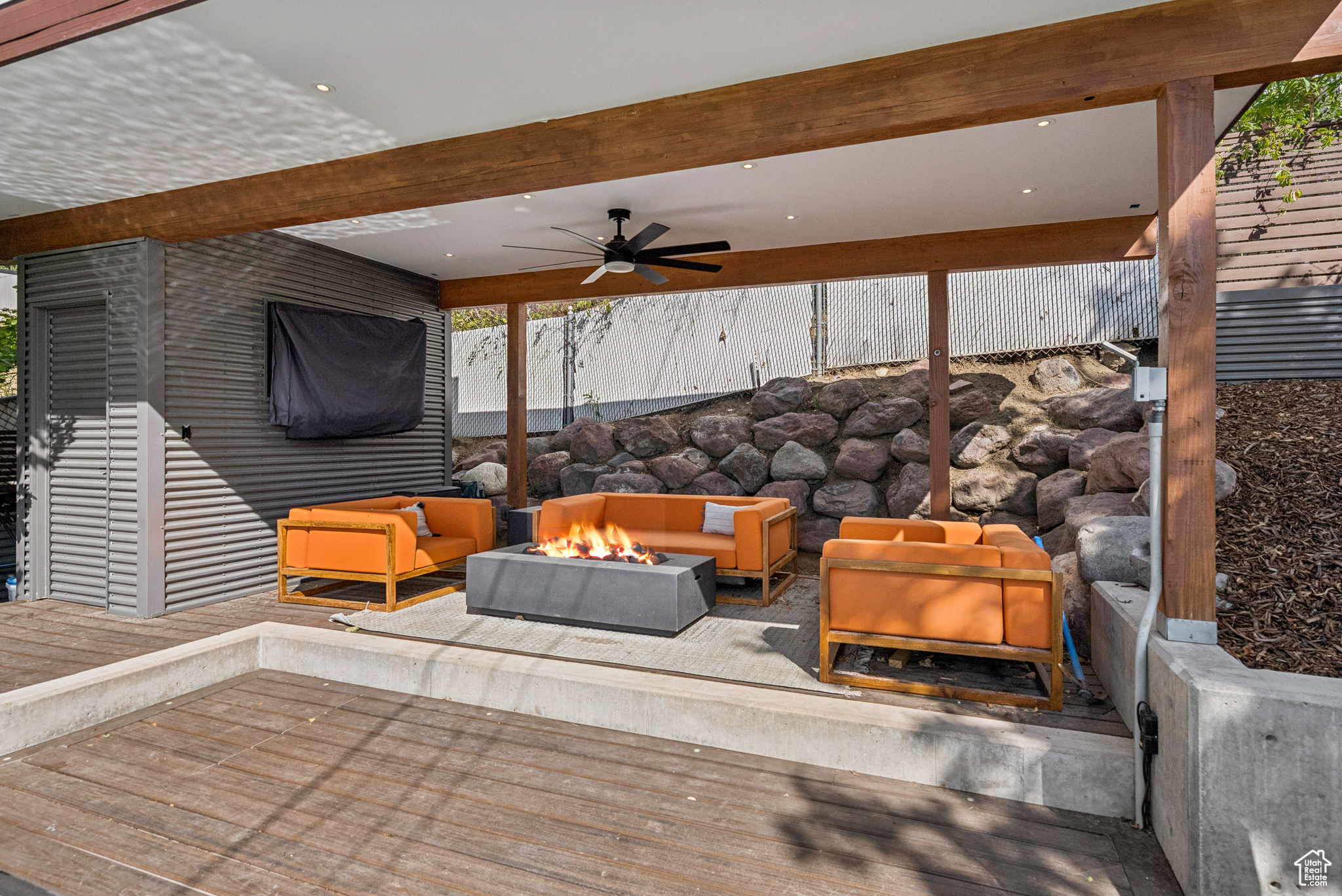 CRESTWOOD SUB - Residential