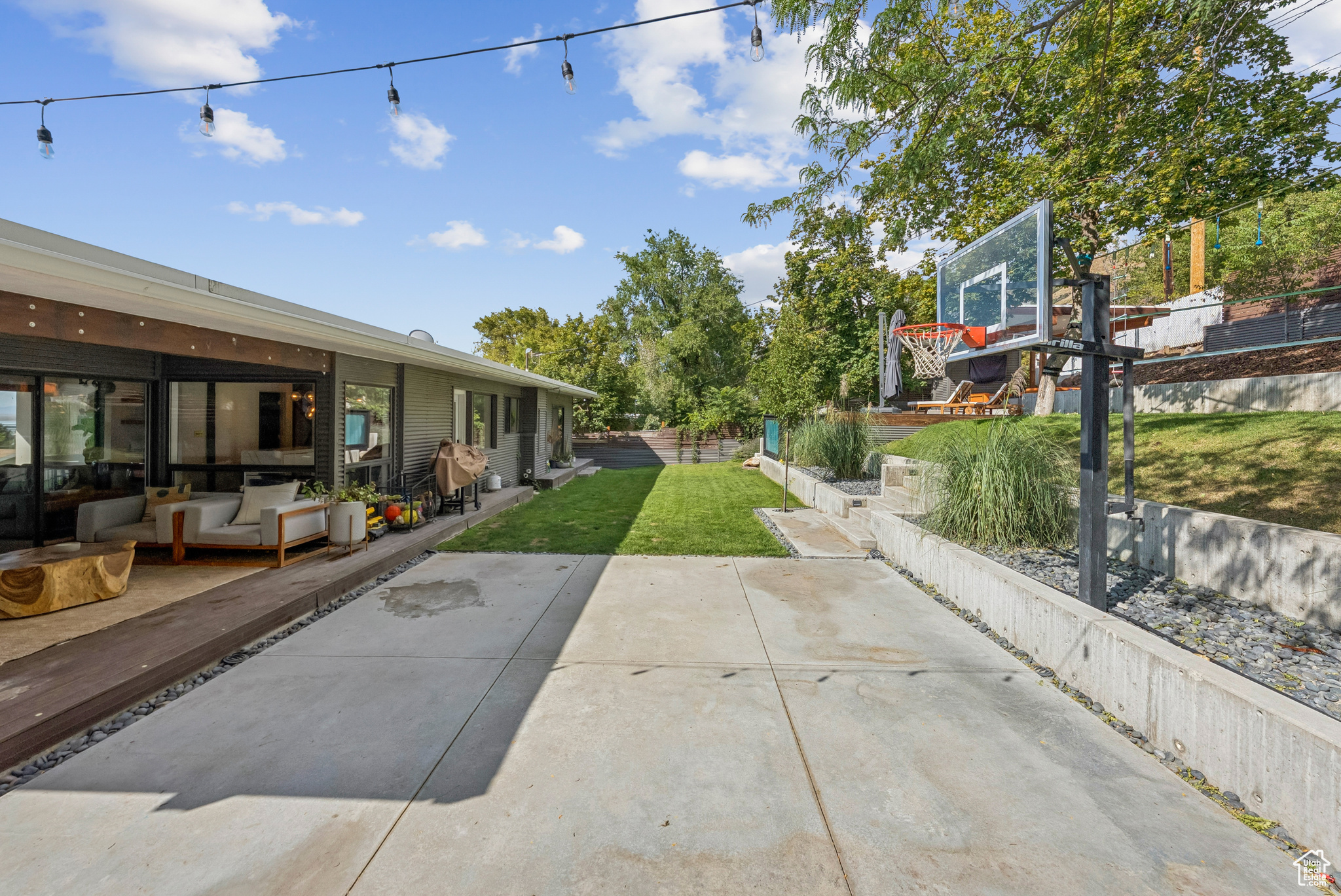 CRESTWOOD SUB - Residential