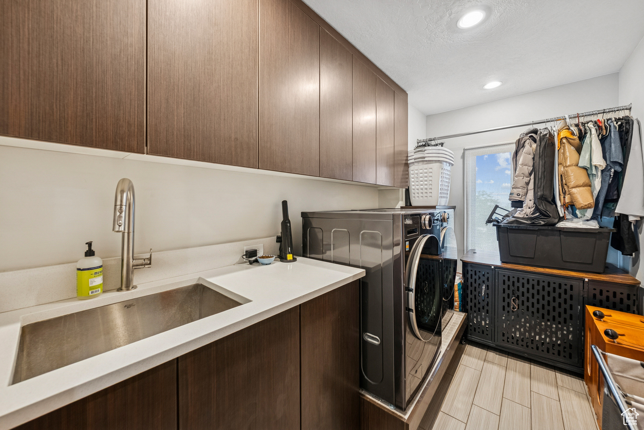 CRESTWOOD SUB - Residential