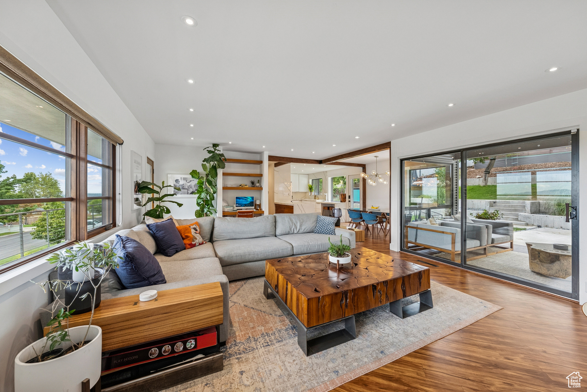 CRESTWOOD SUB - Residential