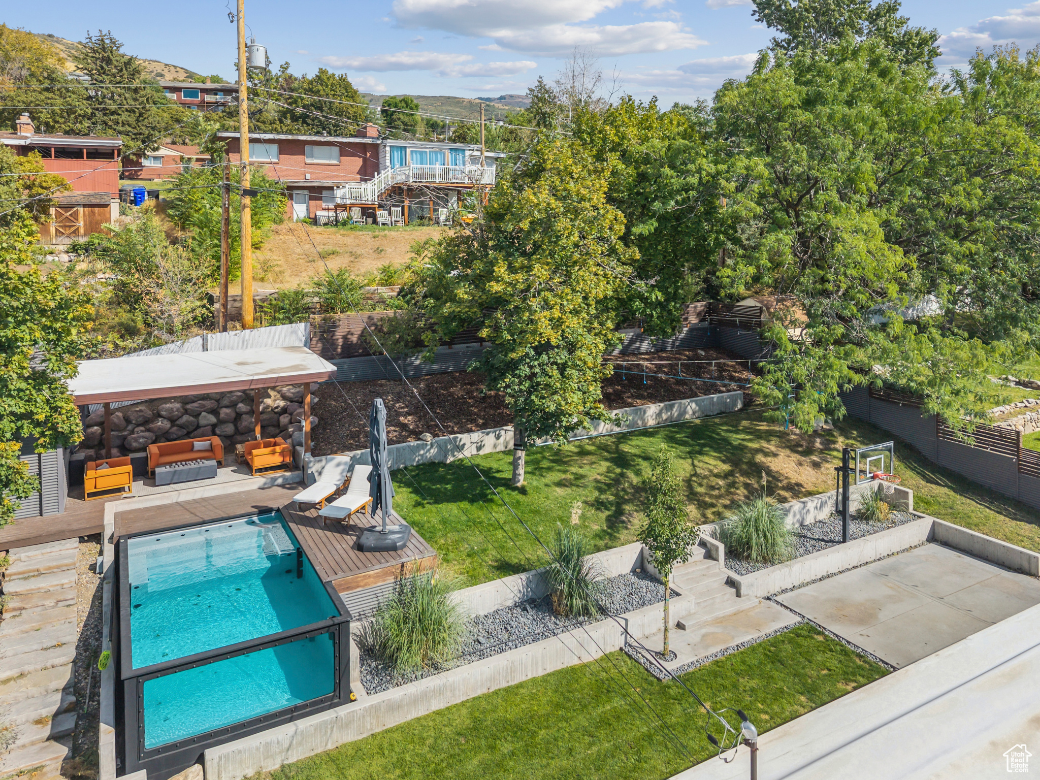 CRESTWOOD SUB - Residential