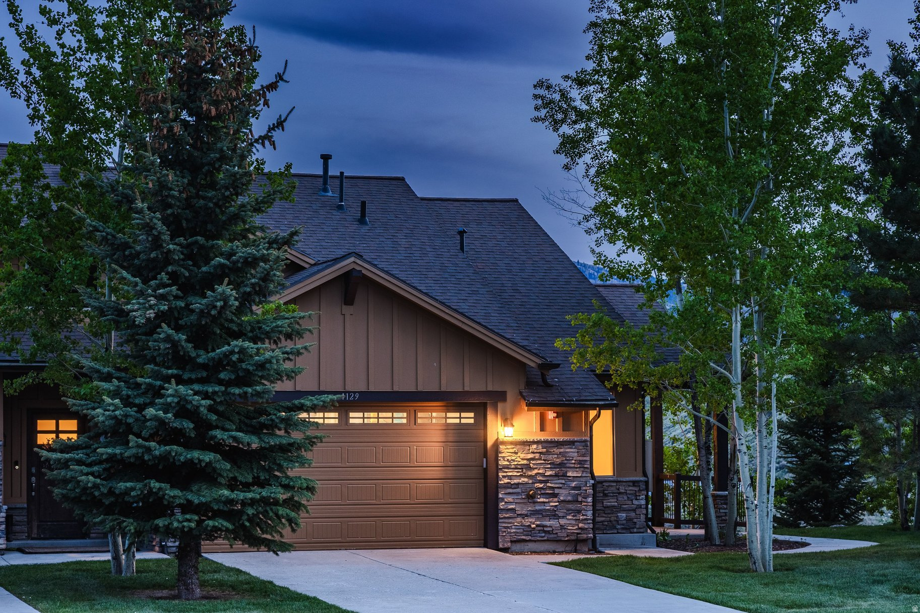 BLACK ROCK RIDGE - Residential
