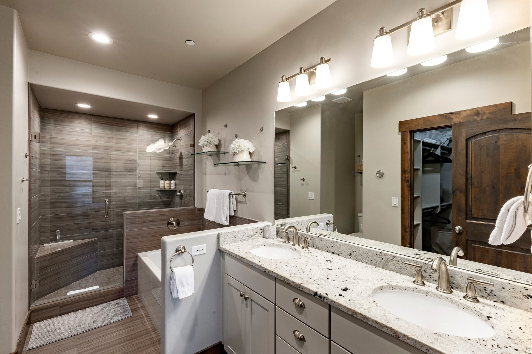 BLACK ROCK RIDGE - Residential