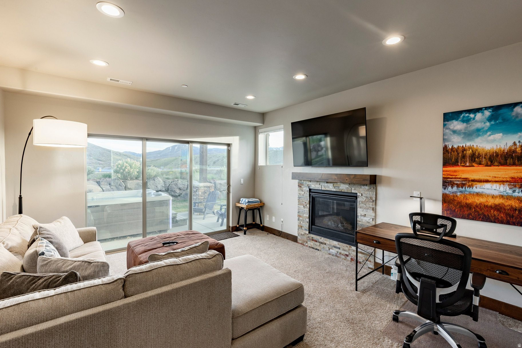 BLACK ROCK RIDGE - Residential