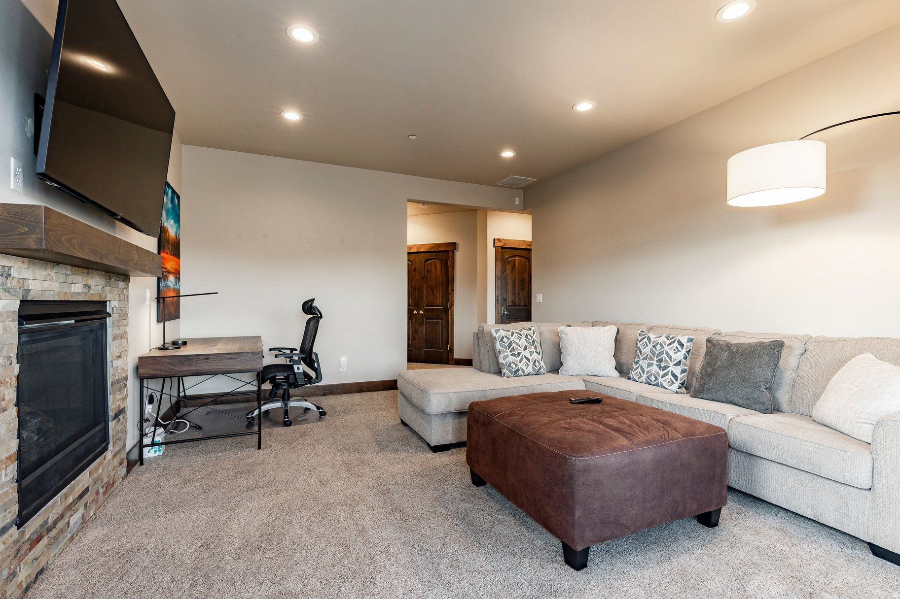 BLACK ROCK RIDGE - Residential
