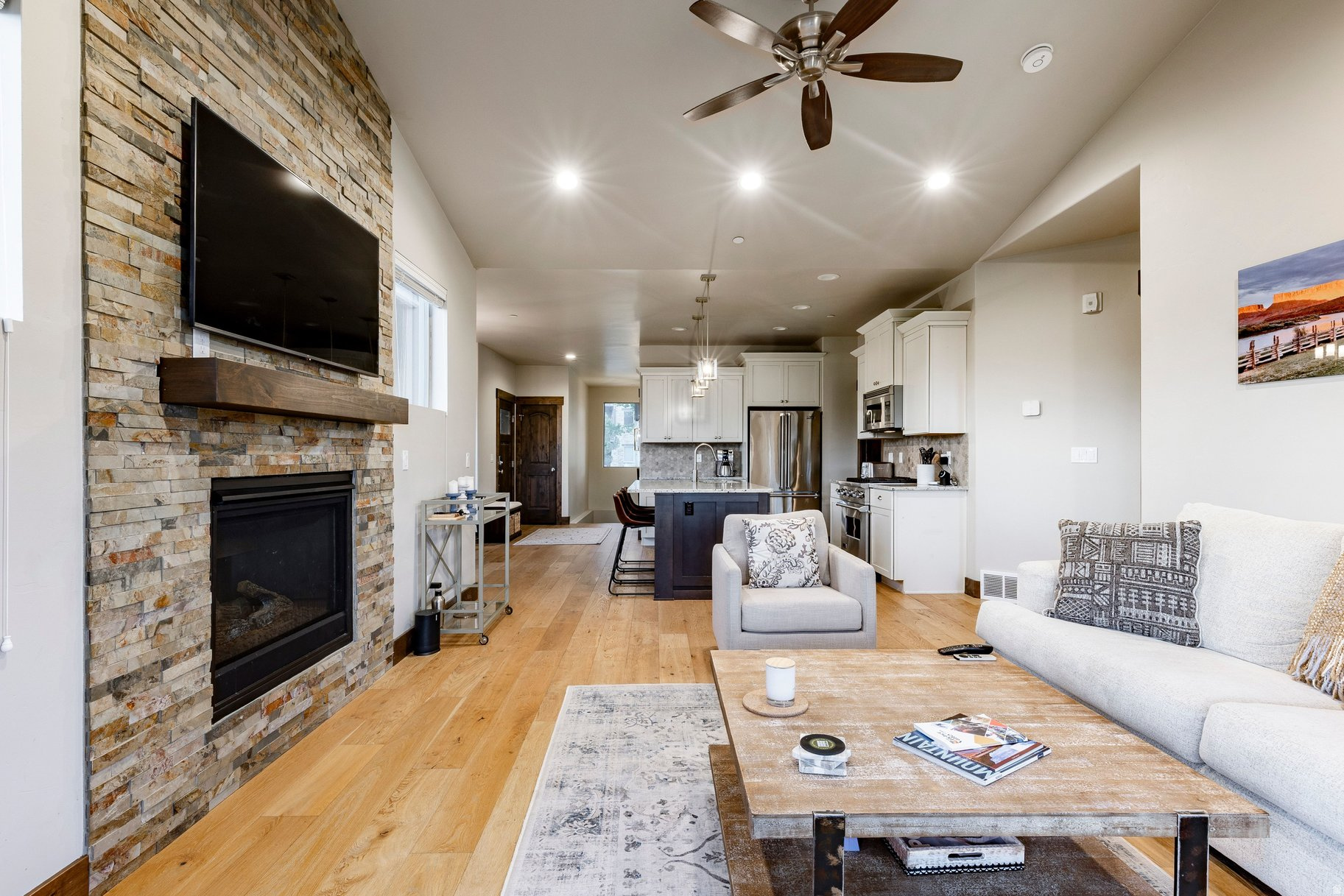 BLACK ROCK RIDGE - Residential