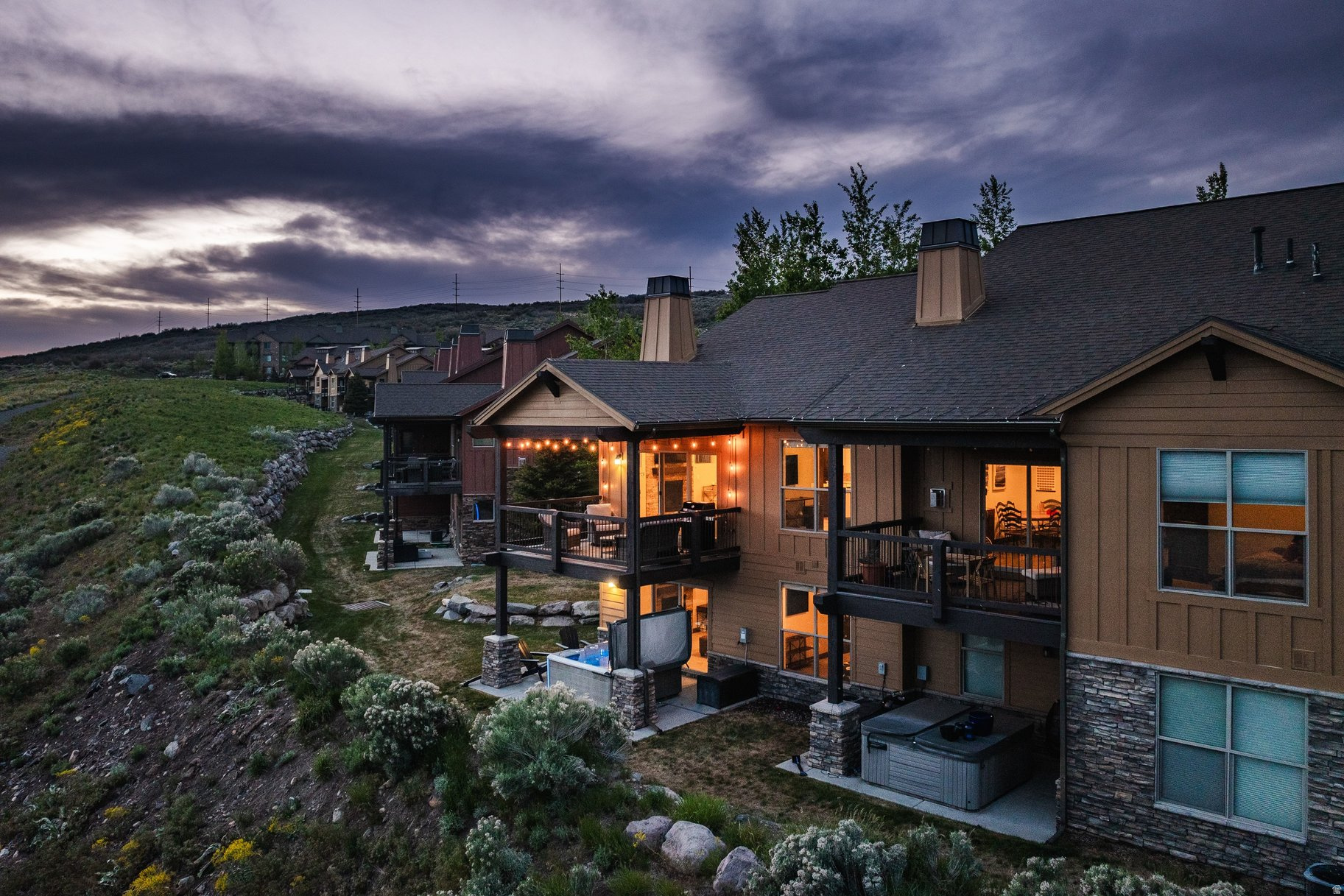 BLACK ROCK RIDGE - Residential
