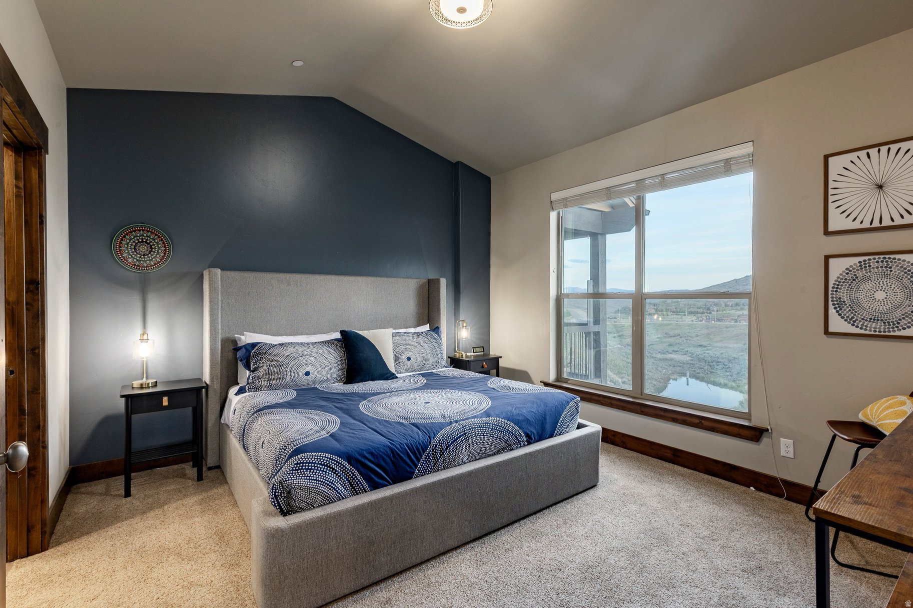 BLACK ROCK RIDGE - Residential