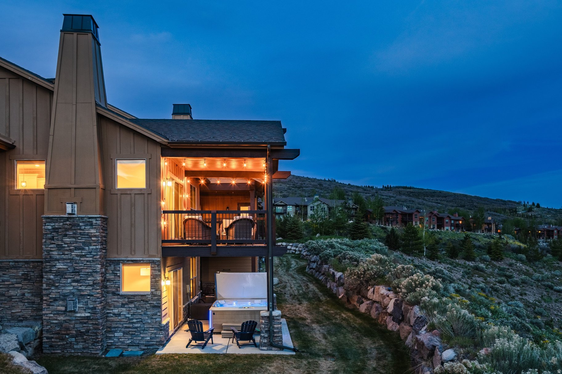 BLACK ROCK RIDGE - Residential